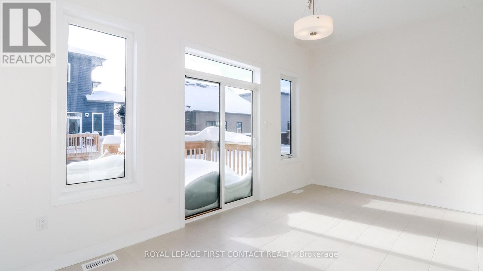 












3778 SUNBANK CRESCENT

,
Severn,




Ontario
L3V6H3

