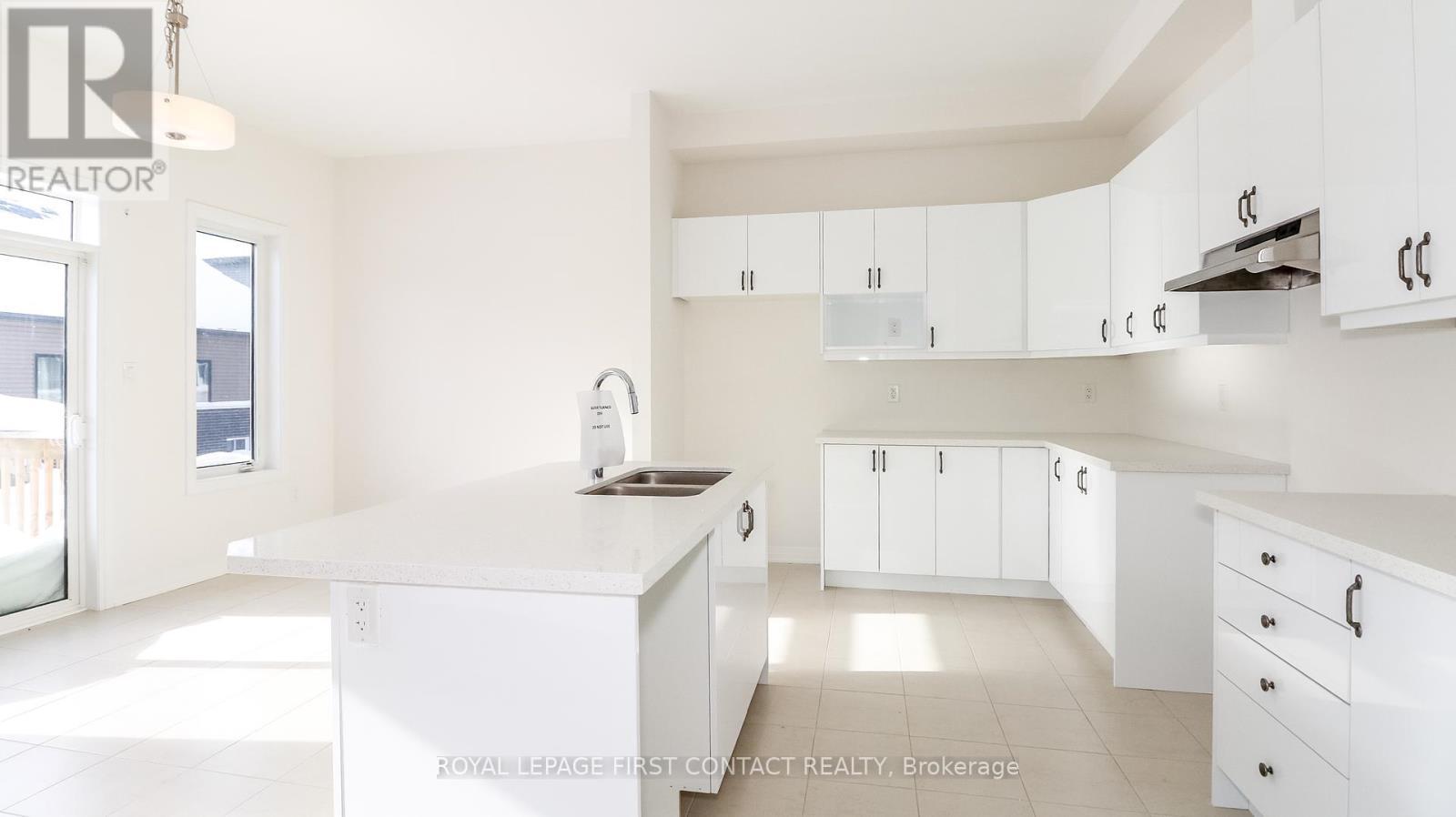 












3778 SUNBANK CRESCENT

,
Severn,




Ontario
L3V6H3

