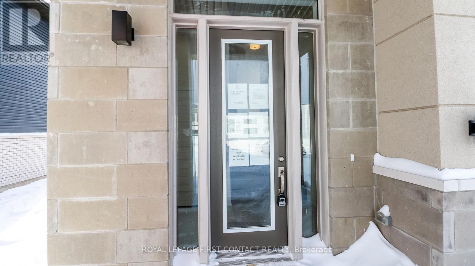 












3778 SUNBANK CRESCENT

,
Severn,




Ontario
L3V6H3

