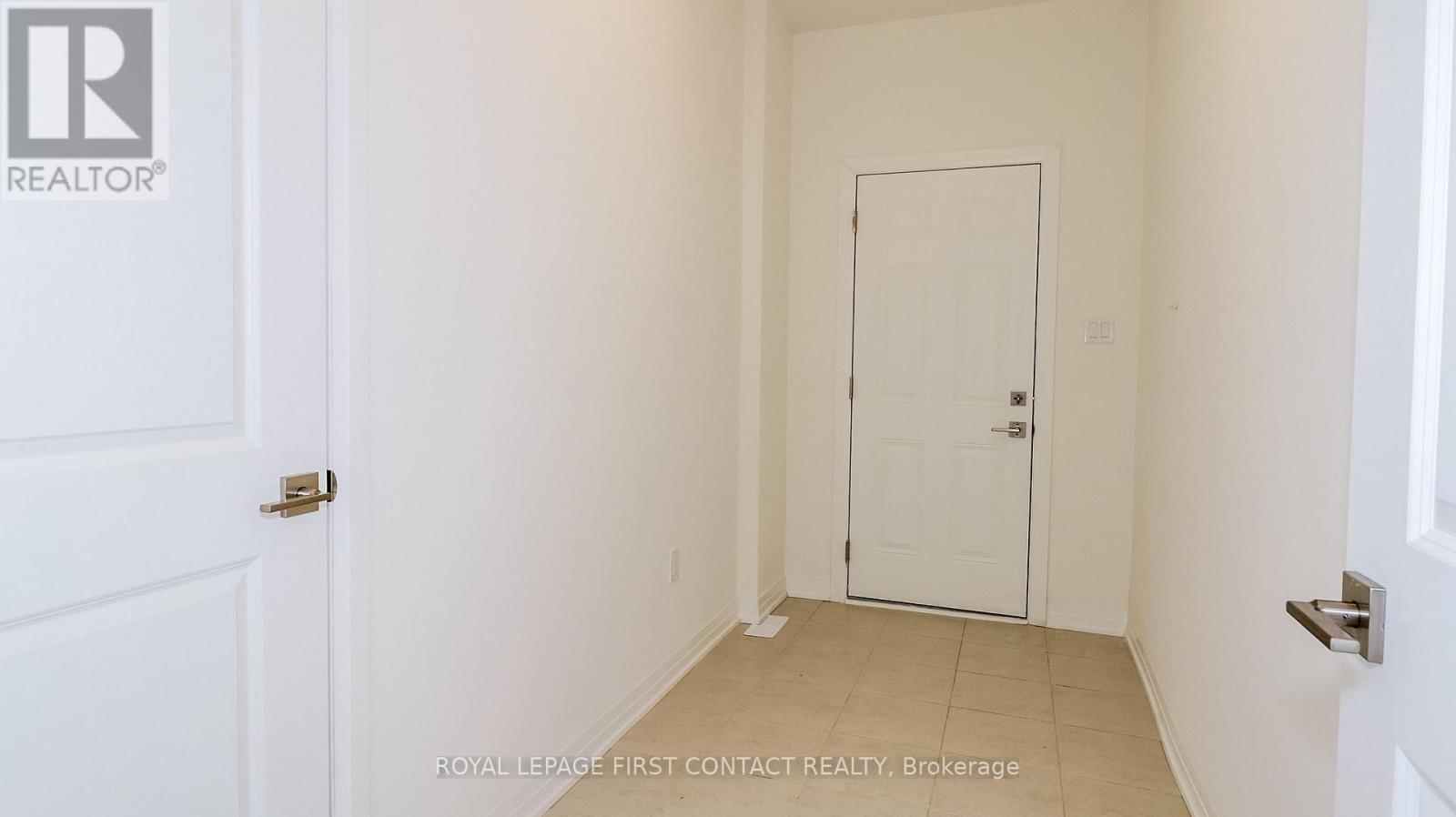 












3778 SUNBANK CRESCENT

,
Severn,




Ontario
L3V6H3

