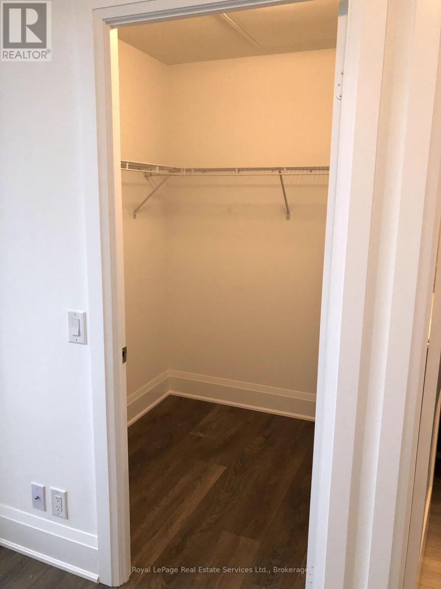 












1908 - 120 PARLIAMENT STREET

,
Toronto (Moss Park),




Ontario
M5A2Y8

