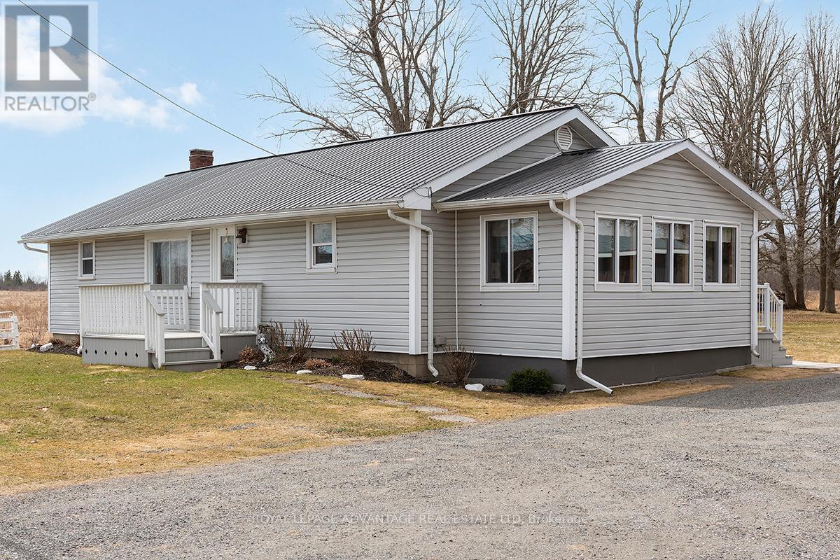 












2925 RIDEAU FERRY ROAD

,
Perth,




Ontario
K7H3C7

