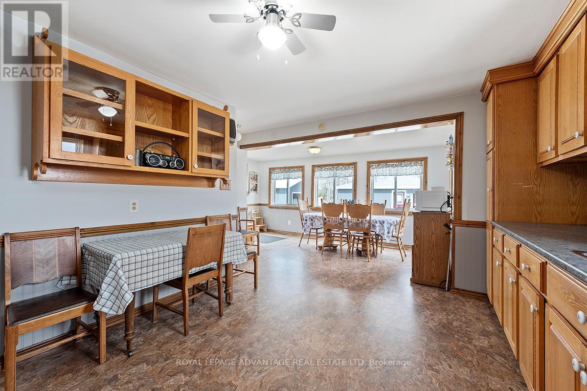 












2925 RIDEAU FERRY ROAD

,
Perth,




Ontario
K7H3C7

