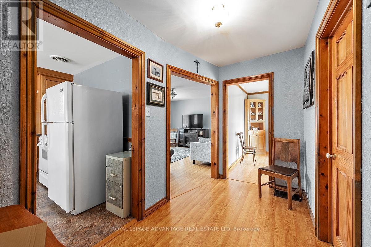 












2925 RIDEAU FERRY ROAD

,
Perth,




Ontario
K7H3C7

