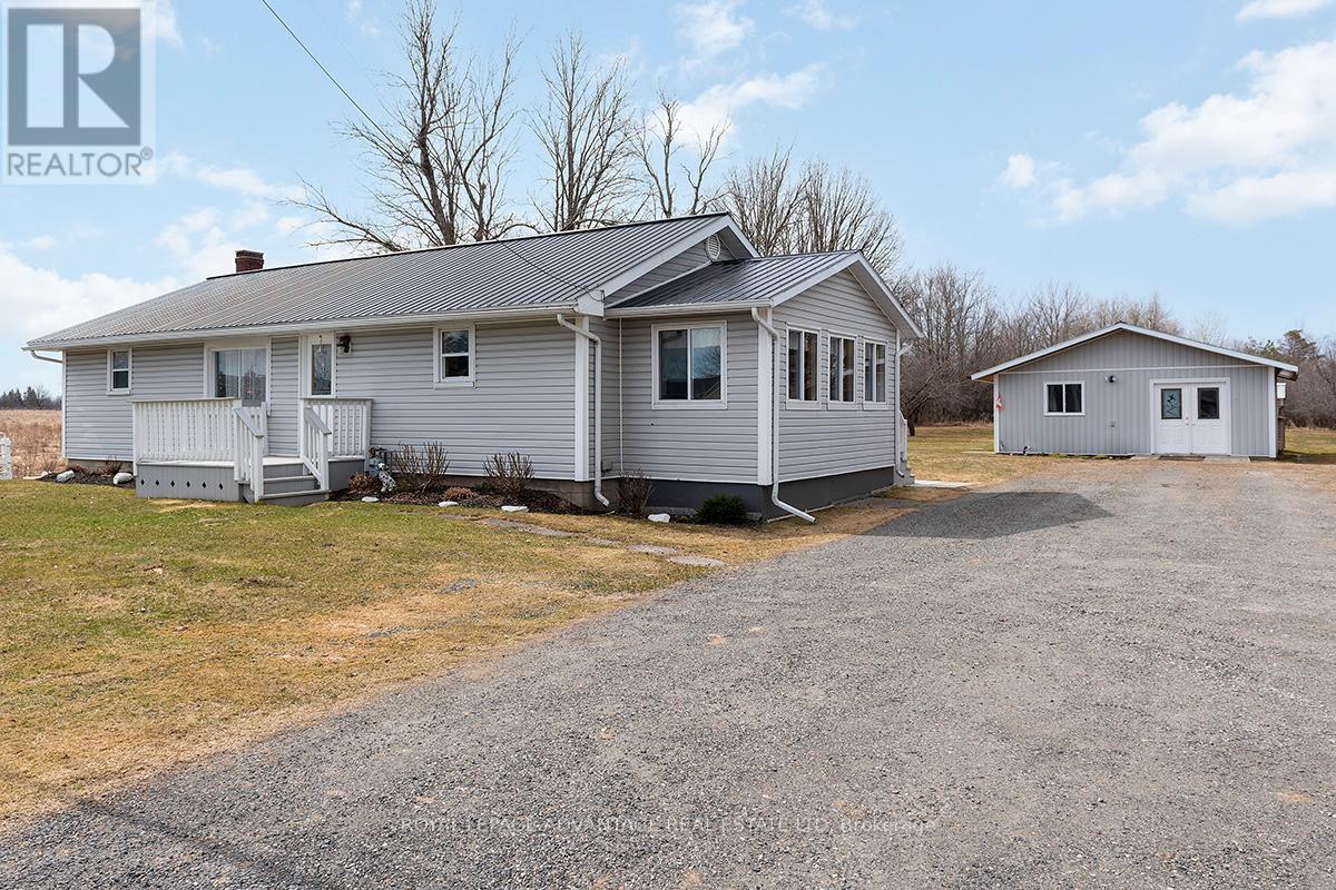 












2925 RIDEAU FERRY ROAD

,
Perth,




Ontario
K7H3C7

