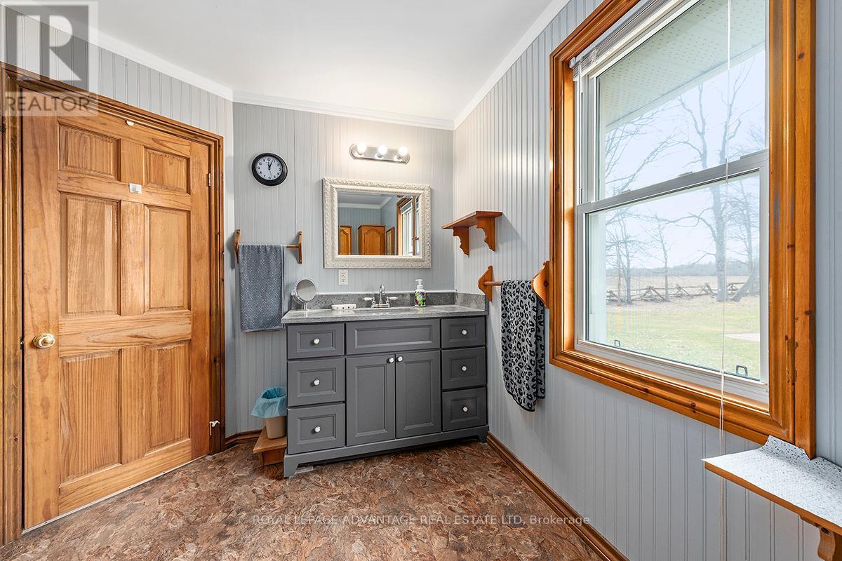 












2925 RIDEAU FERRY ROAD

,
Perth,




Ontario
K7H3C7

