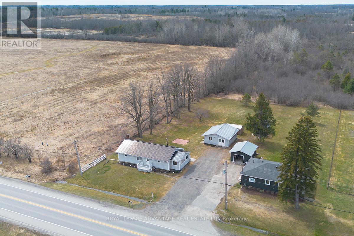 












2925 RIDEAU FERRY ROAD

,
Perth,




Ontario
K7H3C7

