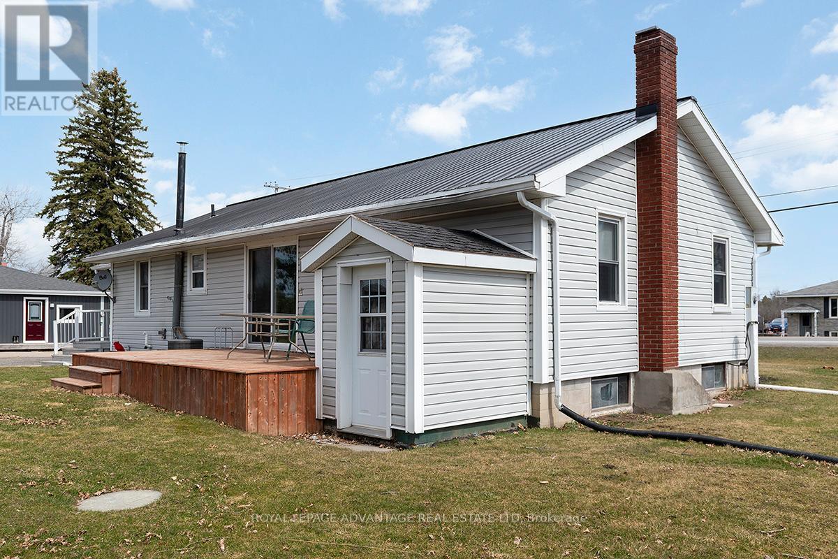 












2925 RIDEAU FERRY ROAD

,
Perth,




Ontario
K7H3C7

