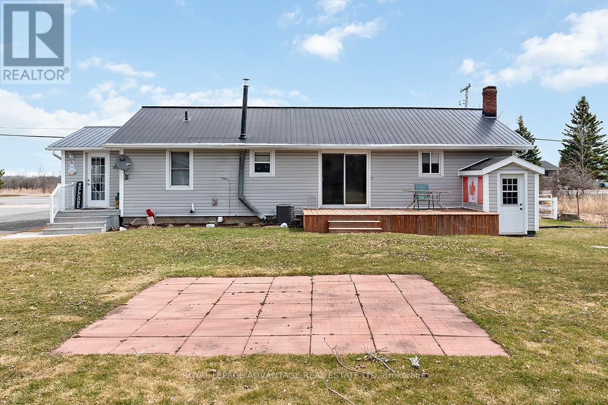 












2925 RIDEAU FERRY ROAD

,
Perth,




Ontario
K7H3C7


