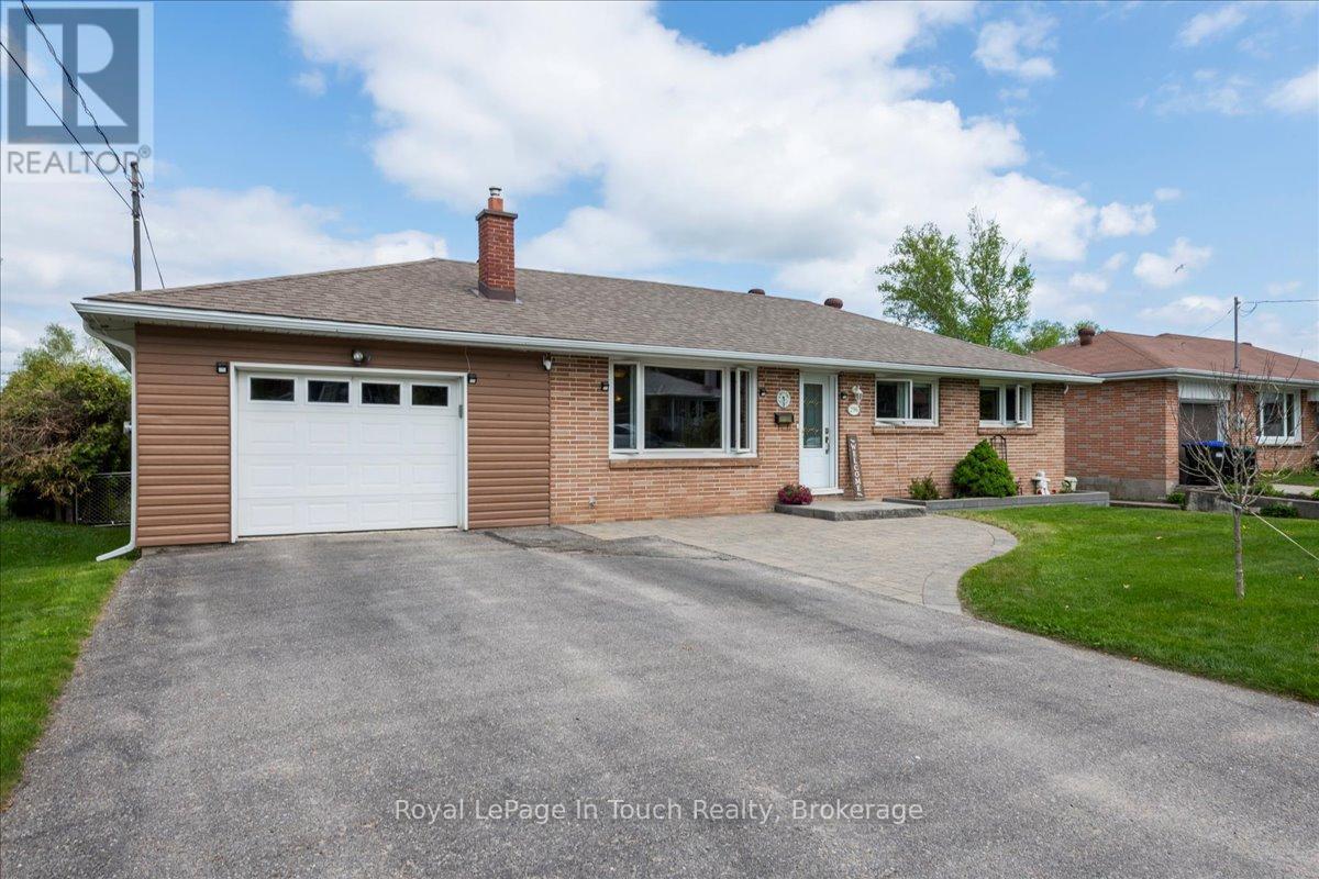 












296 JOHN STREET

,
Midland,




Ontario
L4R2J5

