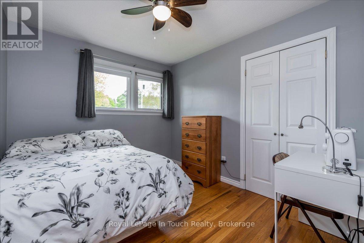 












296 JOHN STREET

,
Midland,




Ontario
L4R2J5

