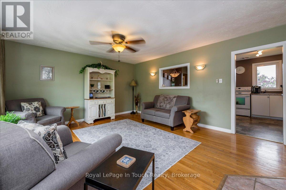 












296 JOHN STREET

,
Midland,




Ontario
L4R2J5


