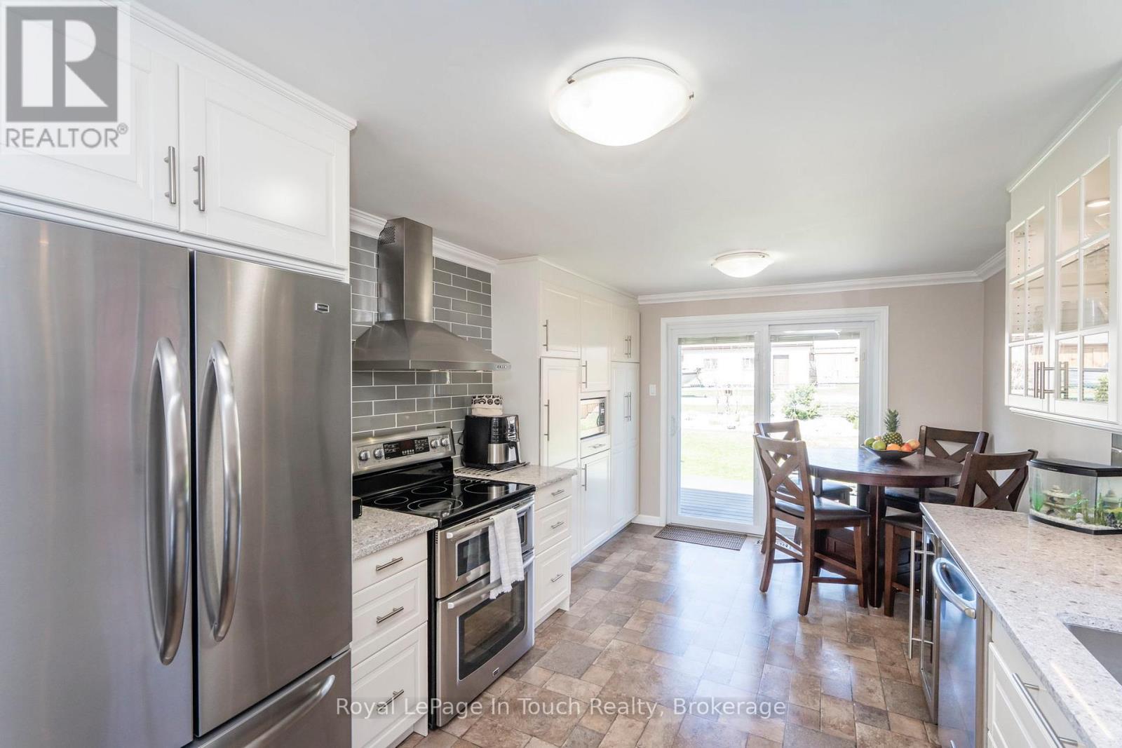 












362 GALLOWAY BOULEVARD

,
Midland,




Ontario
L4R5B2

