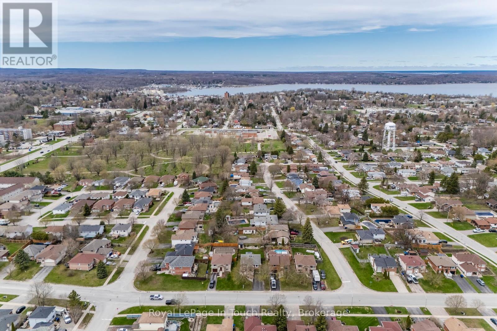 












362 GALLOWAY BOULEVARD

,
Midland,




Ontario
L4R5B2

