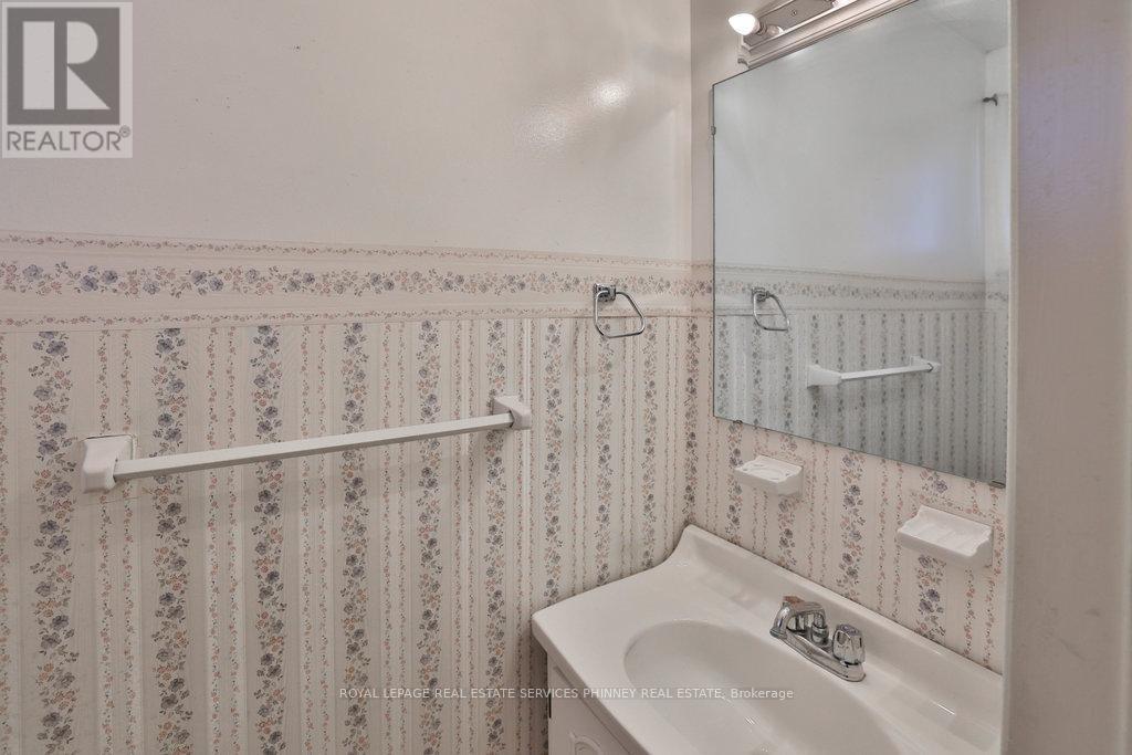 












3183 VALMARIE AVENUE

,
Mississauga,




Ontario
L5C2A4

