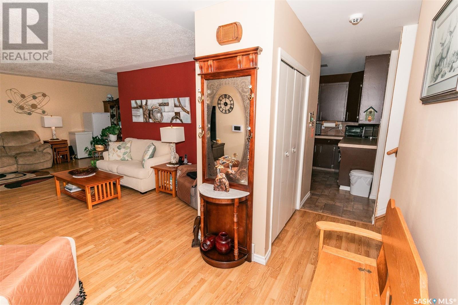 












330 Alberta AVENUE

,
Kerrobert,




Saskatchewan
S0L1R0

