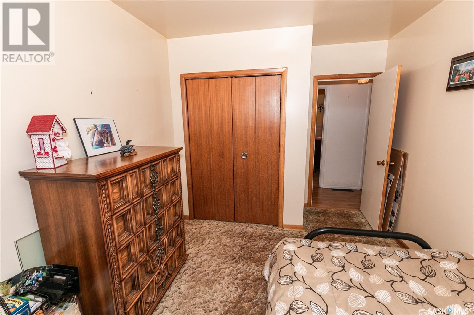 












330 Alberta AVENUE

,
Kerrobert,




Saskatchewan
S0L1R0

