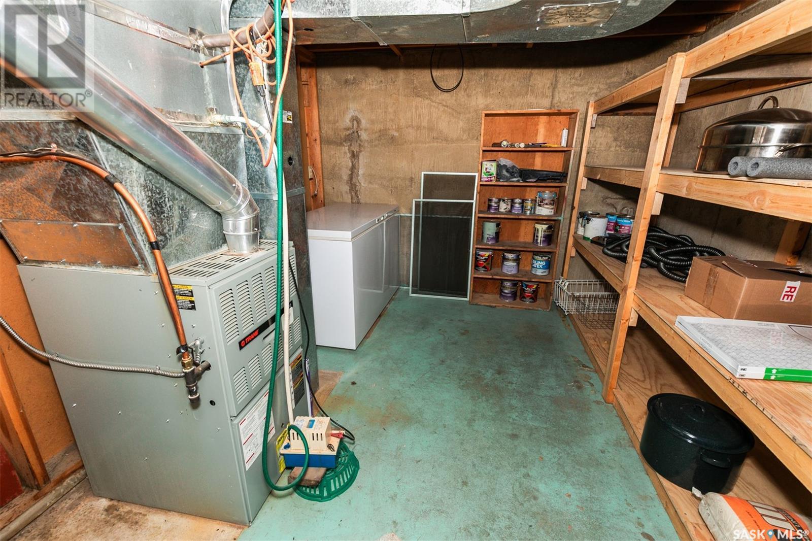 












330 Alberta AVENUE

,
Kerrobert,




Saskatchewan
S0L1R0

