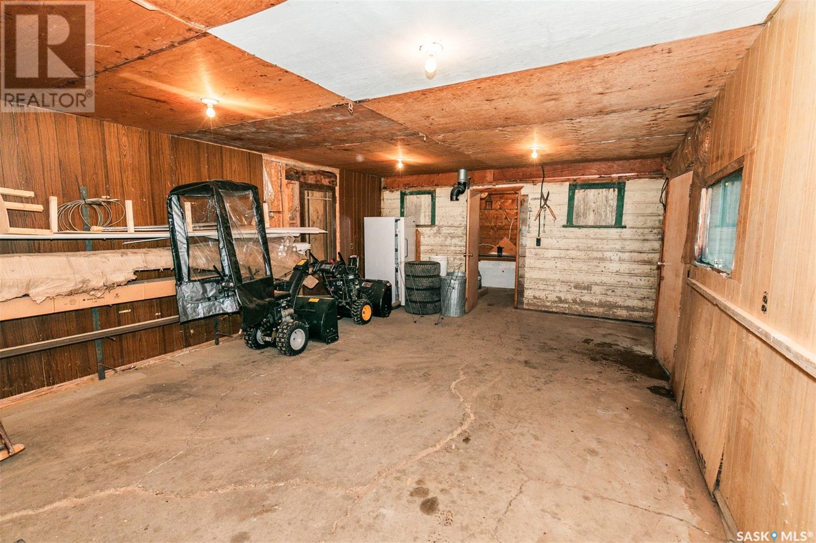 












330 Alberta AVENUE

,
Kerrobert,




Saskatchewan
S0L1R0

