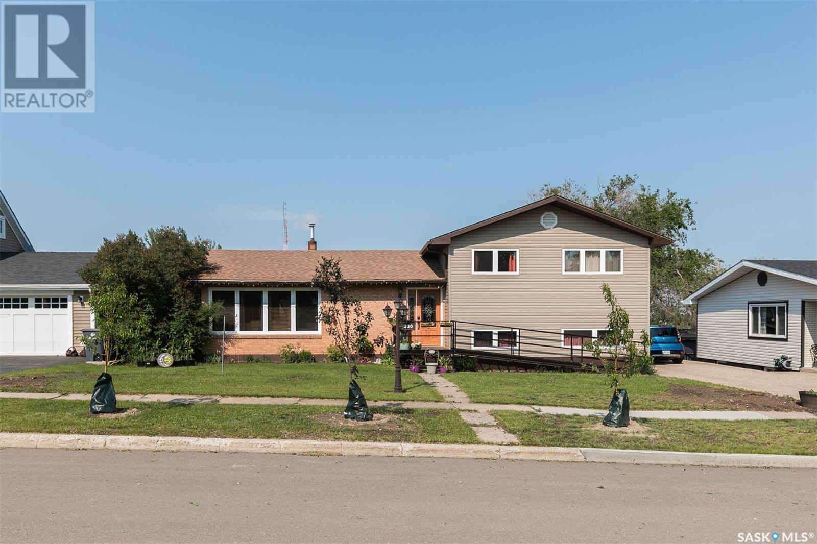 












330 Alberta AVENUE

,
Kerrobert,




Saskatchewan
S0L1R0

