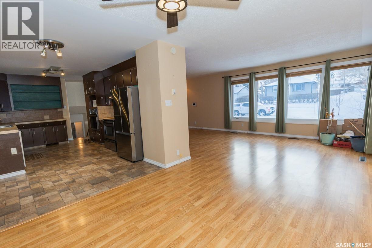 












330 Alberta AVENUE

,
Kerrobert,




Saskatchewan
S0L1R0

