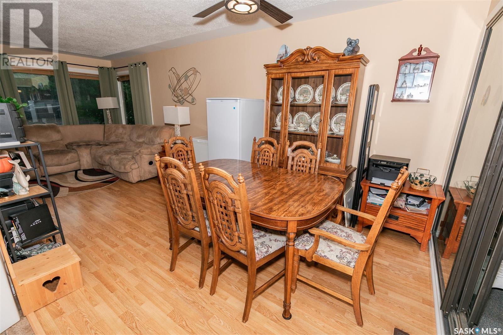 












330 Alberta AVENUE

,
Kerrobert,




Saskatchewan
S0L1R0

