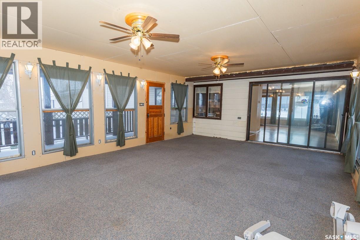 












330 Alberta AVENUE

,
Kerrobert,




Saskatchewan
S0L1R0

