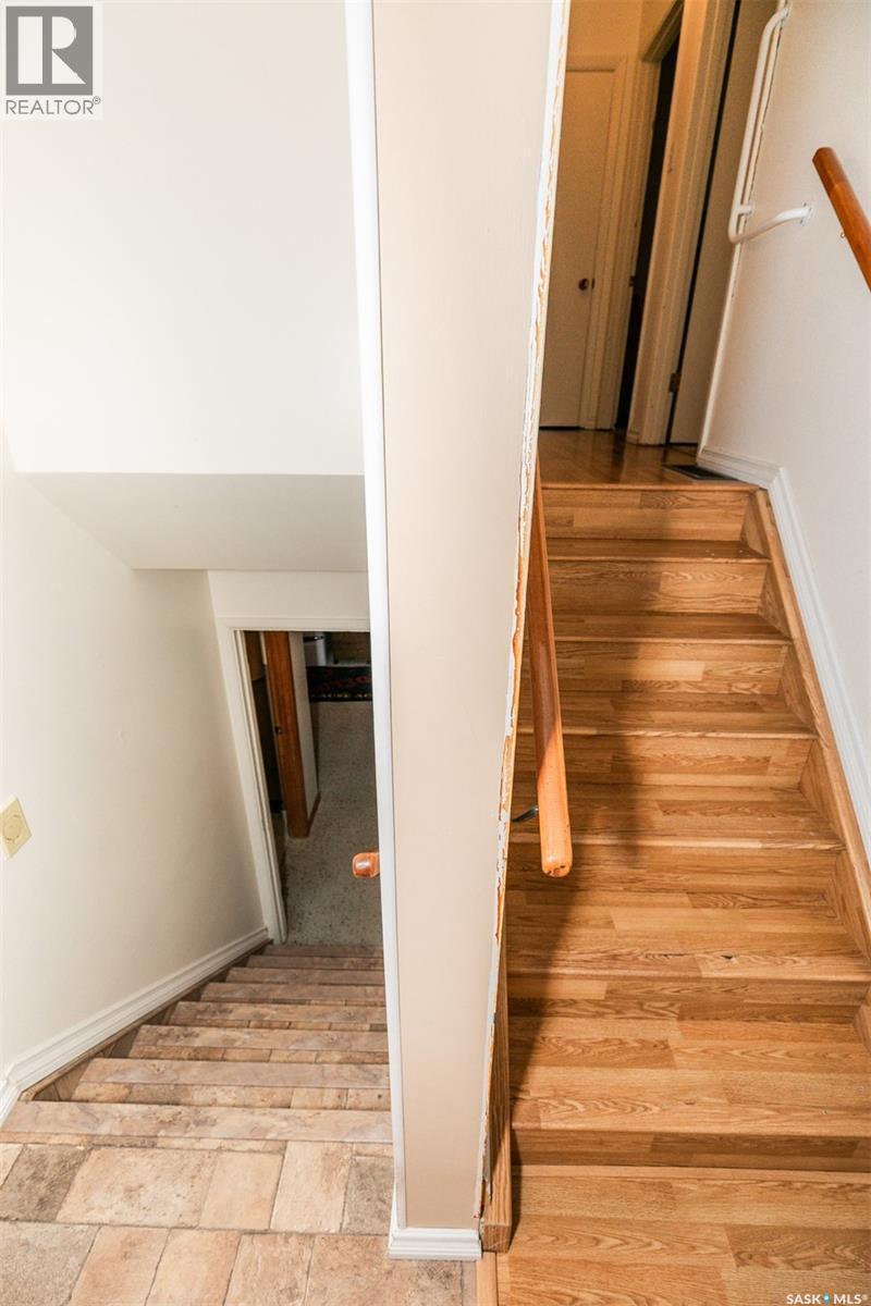 












330 Alberta AVENUE

,
Kerrobert,




Saskatchewan
S0L1R0

