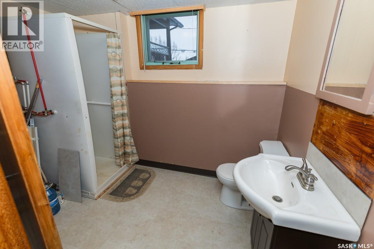 












330 Alberta AVENUE

,
Kerrobert,




Saskatchewan
S0L1R0

