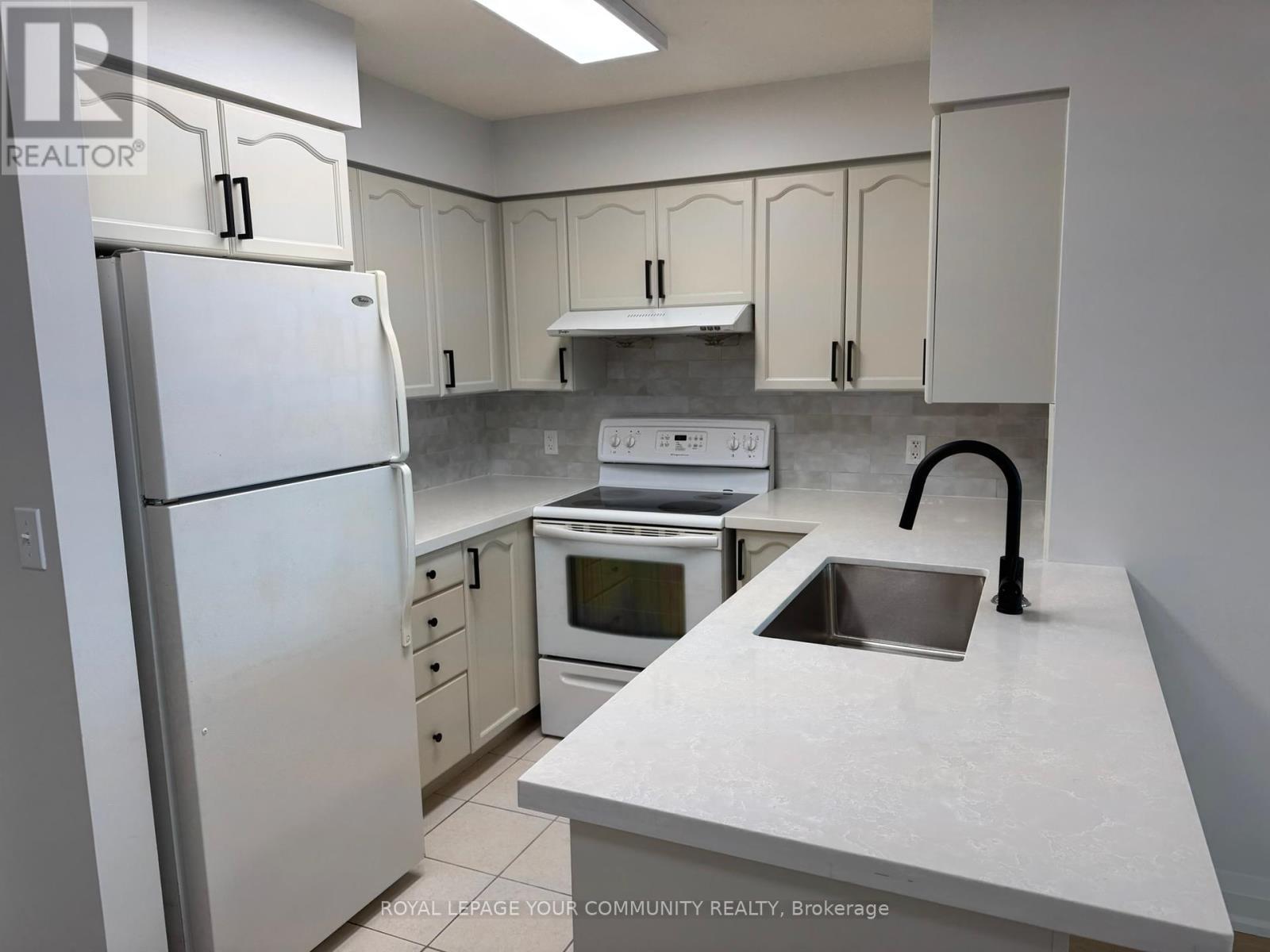 












2206 - 23 HOLLYWOOD AVENUE

,
Toronto,




Ontario
M2N7L8

