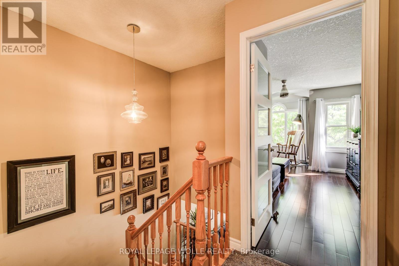 












294 PASTERN TRAIL

,
Waterloo,




Ontario
N2K3Z3

