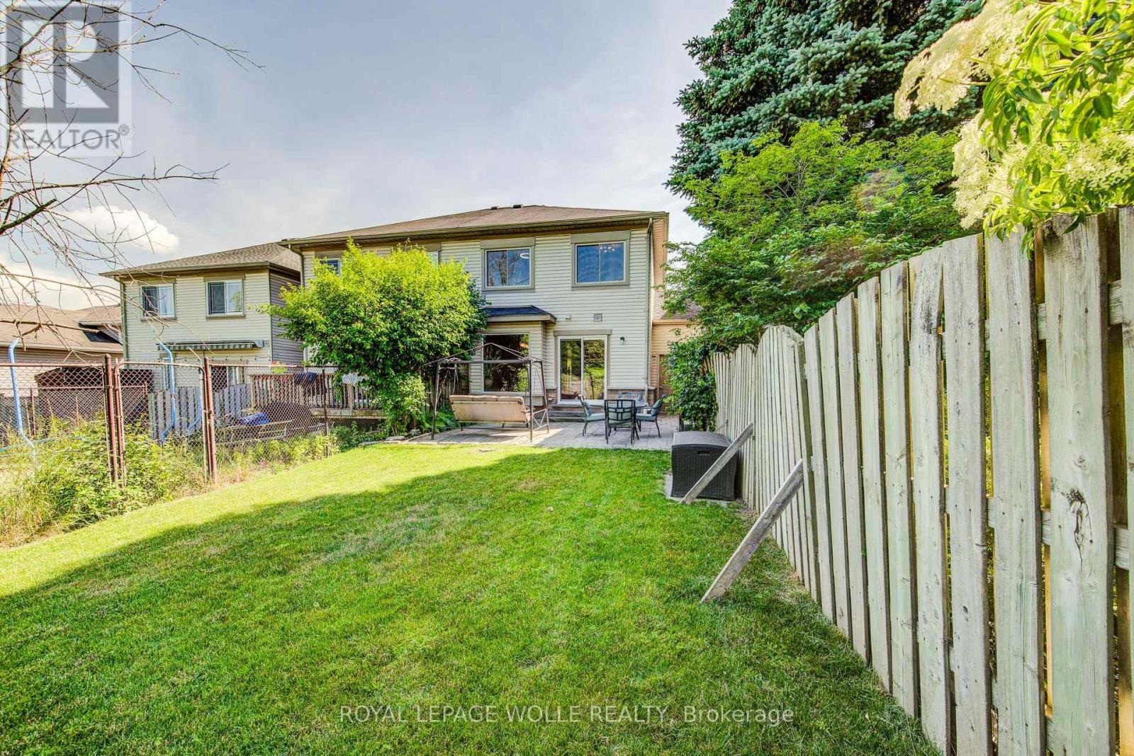 












294 PASTERN TRAIL

,
Waterloo,




Ontario
N2K3Z3

