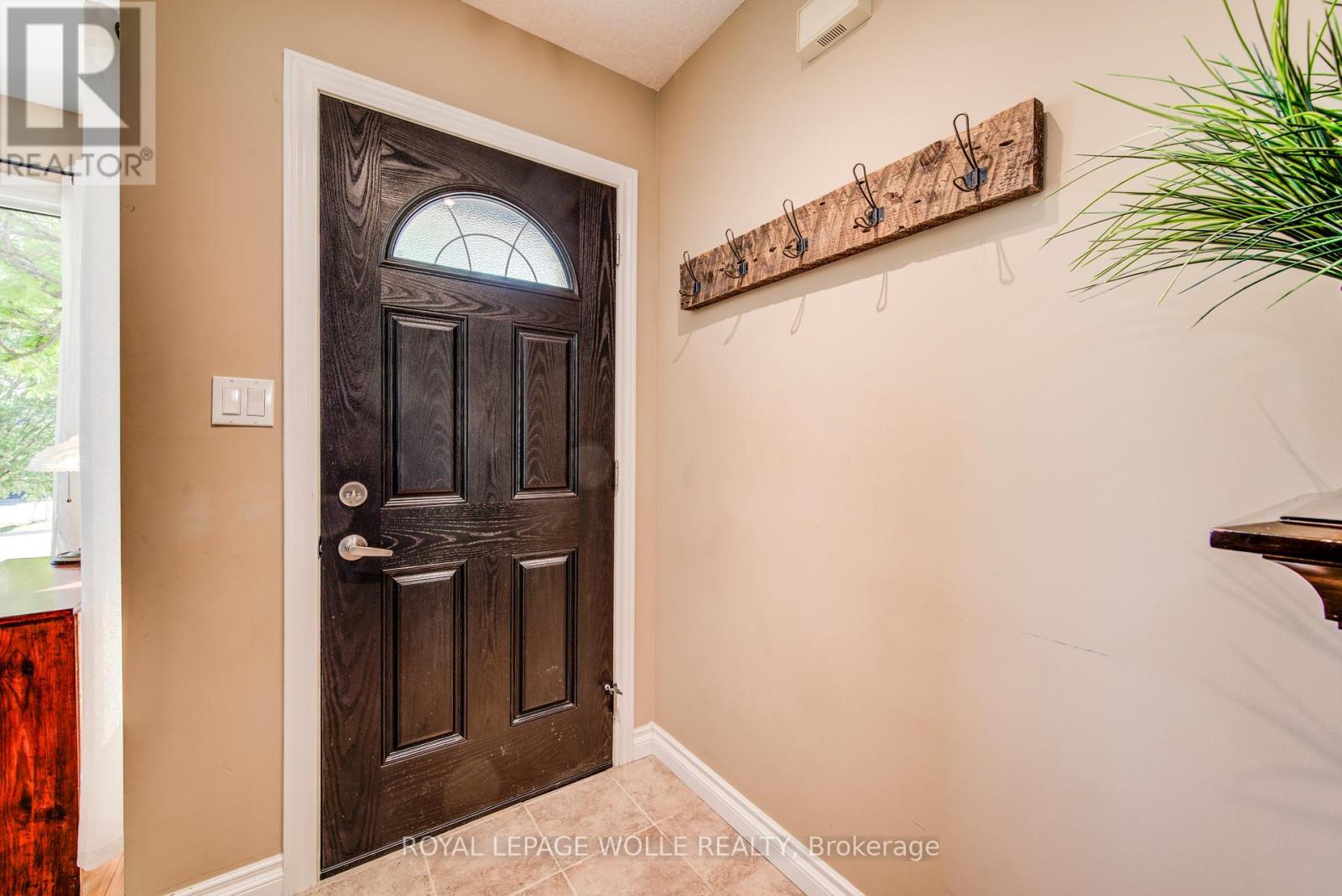 












294 PASTERN TRAIL

,
Waterloo,




Ontario
N2K3Z3

