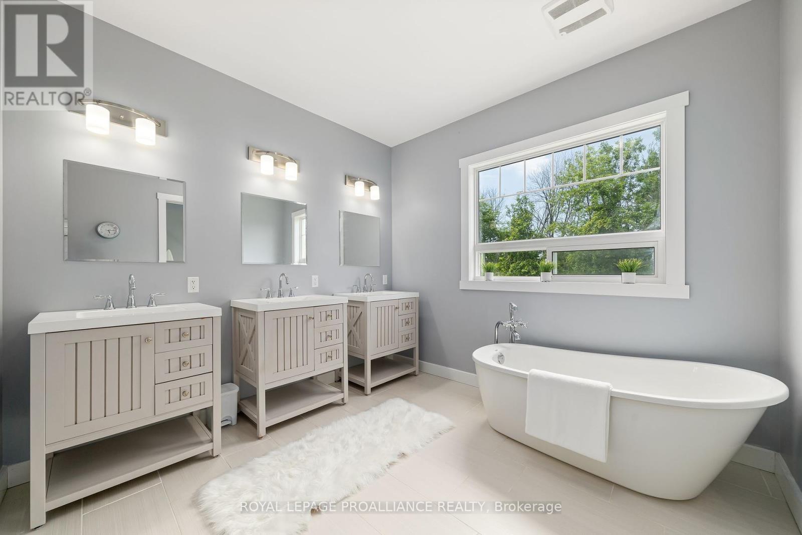 












190 LAKESHORE ROAD

,
Brighton,




Ontario
K0K1H0

