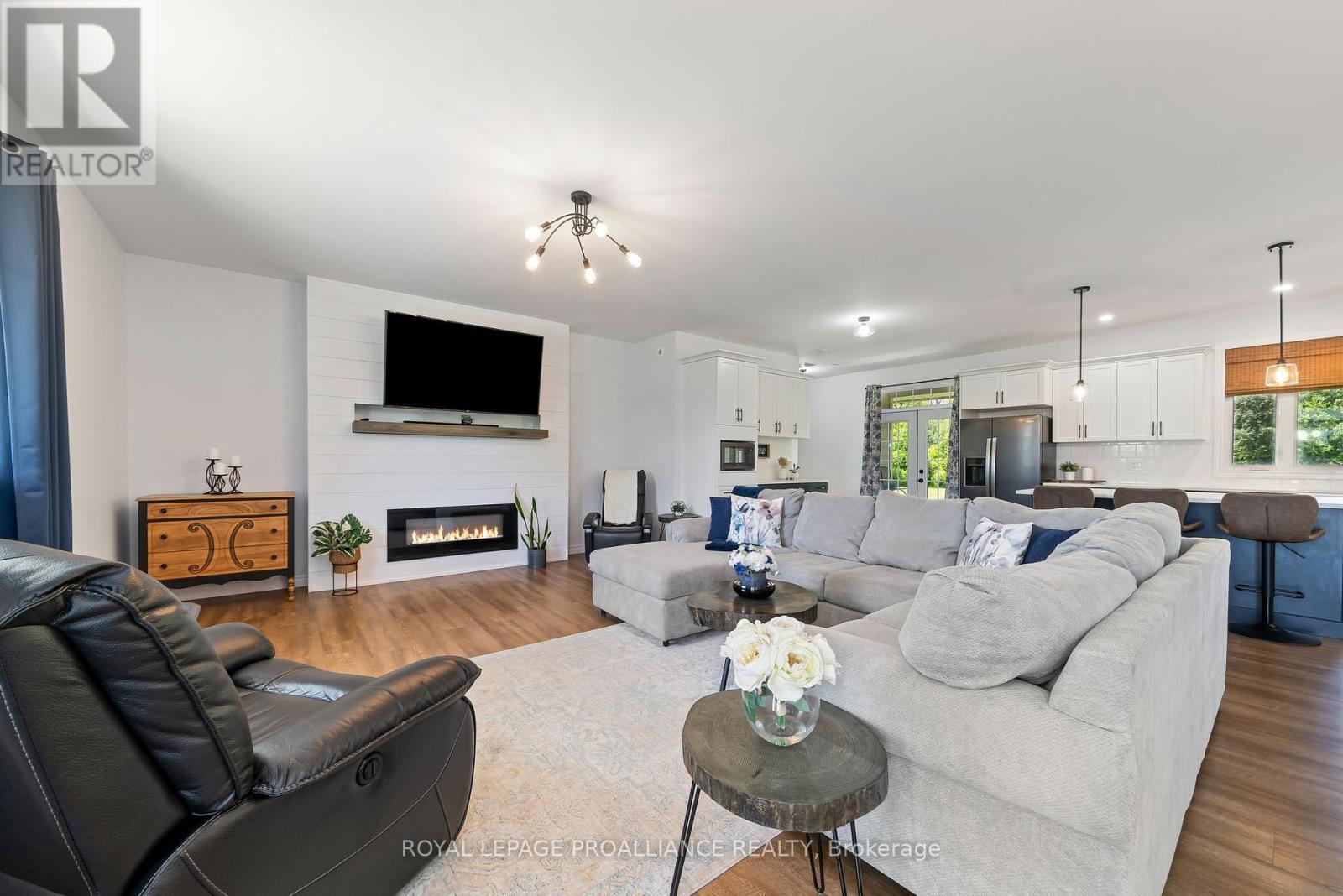 












190 LAKESHORE ROAD

,
Brighton,




Ontario
K0K1H0

