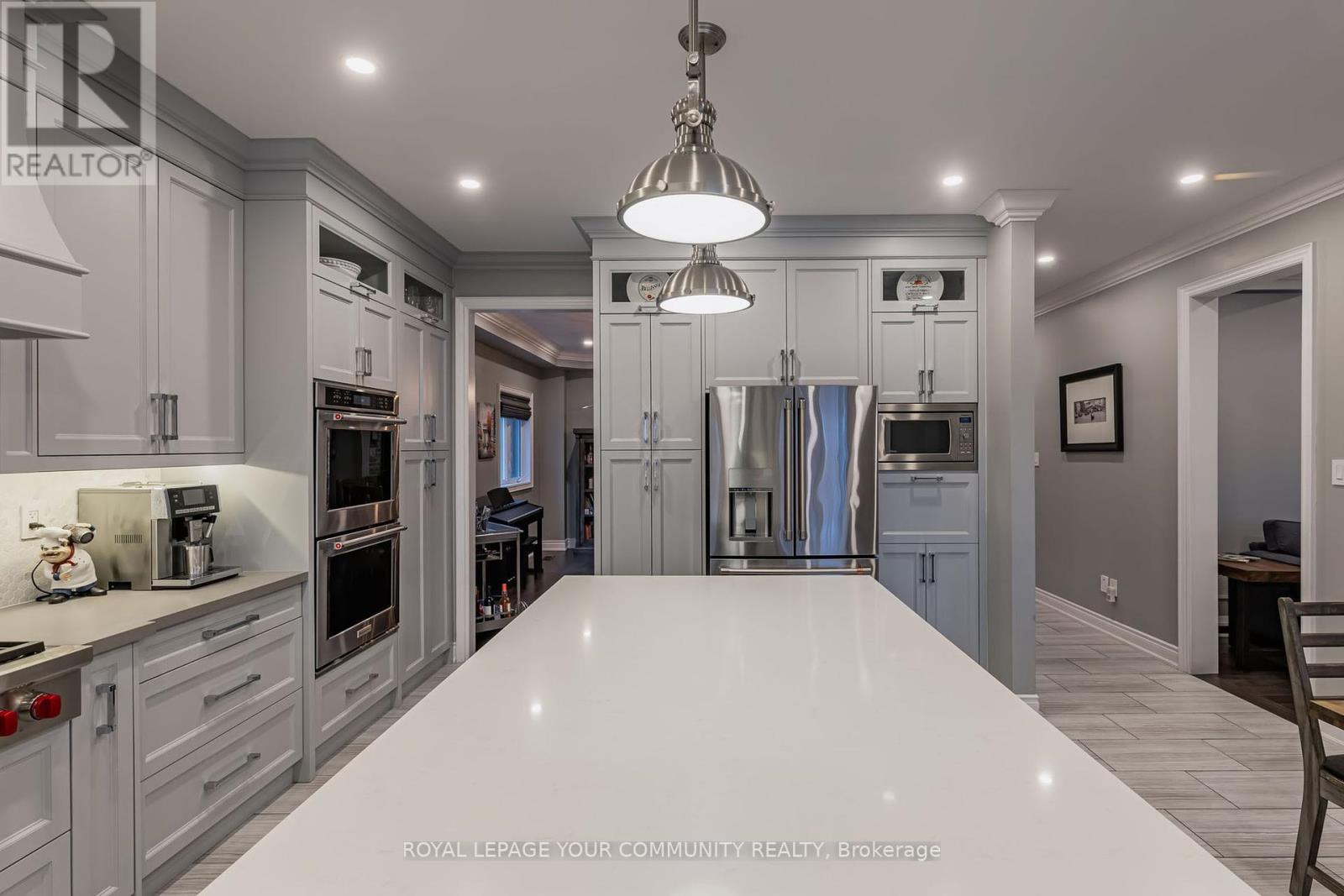 












150 CREEKLAND AVENUE

,
Whitchurch-Stouffville,




Ontario
L4A1Y9


