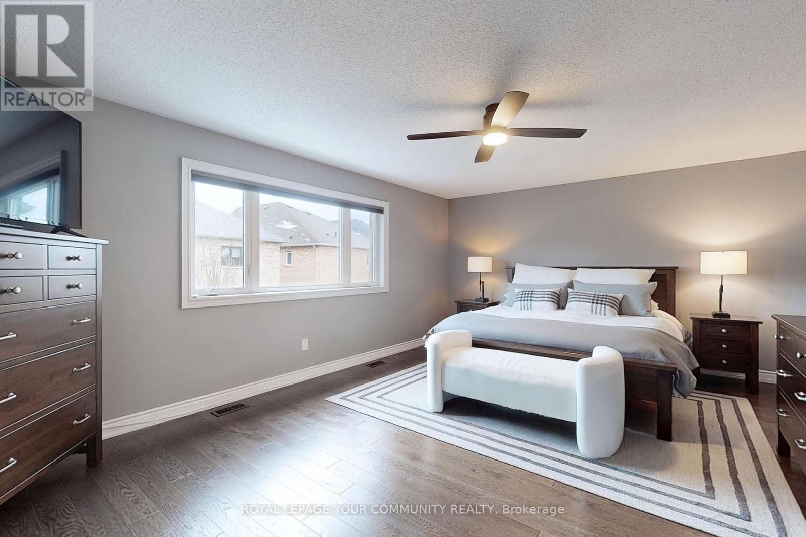 












150 CREEKLAND AVENUE

,
Whitchurch-Stouffville,




Ontario
L4A1Y9

