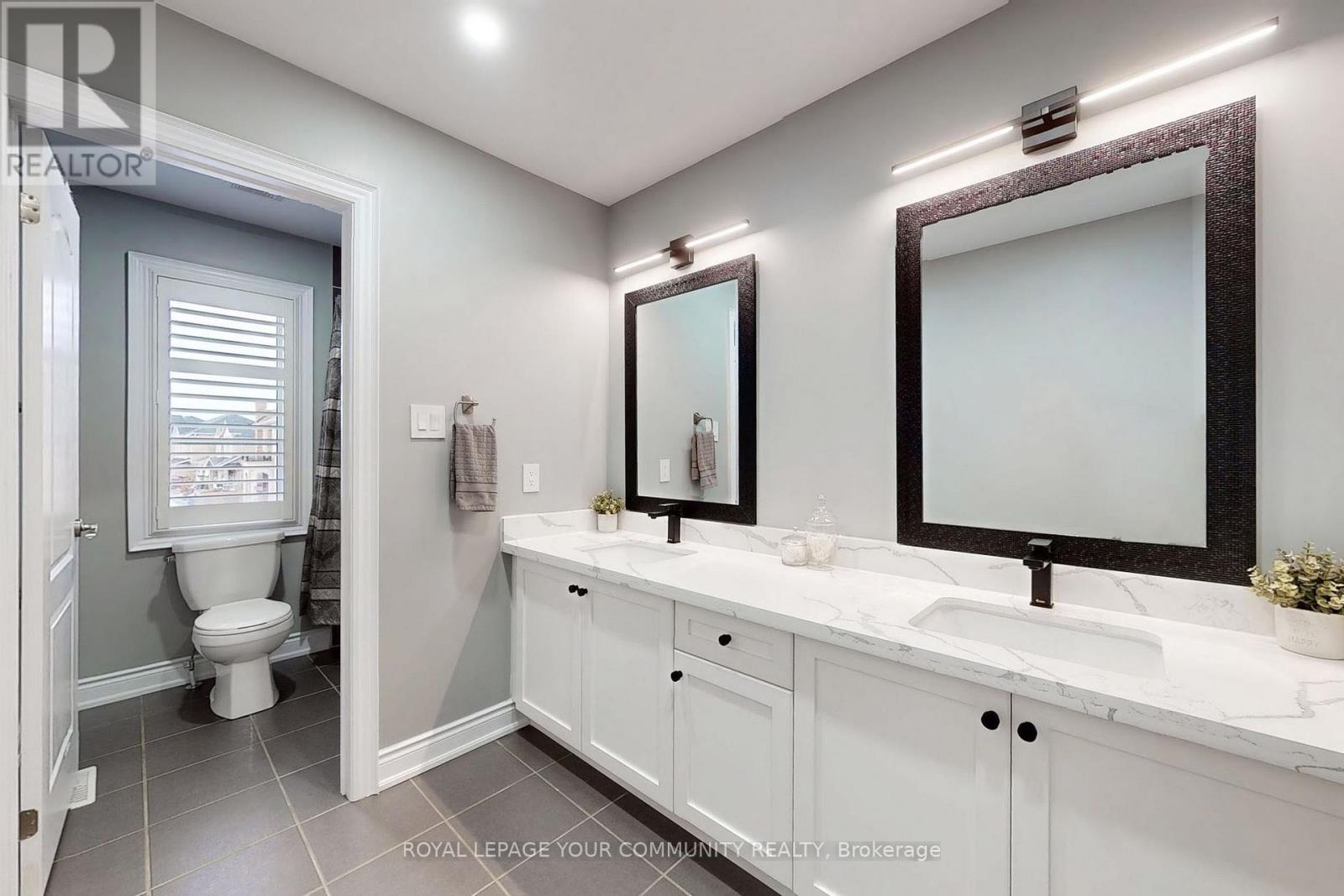 












150 CREEKLAND AVENUE

,
Whitchurch-Stouffville,




Ontario
L4A1Y9

