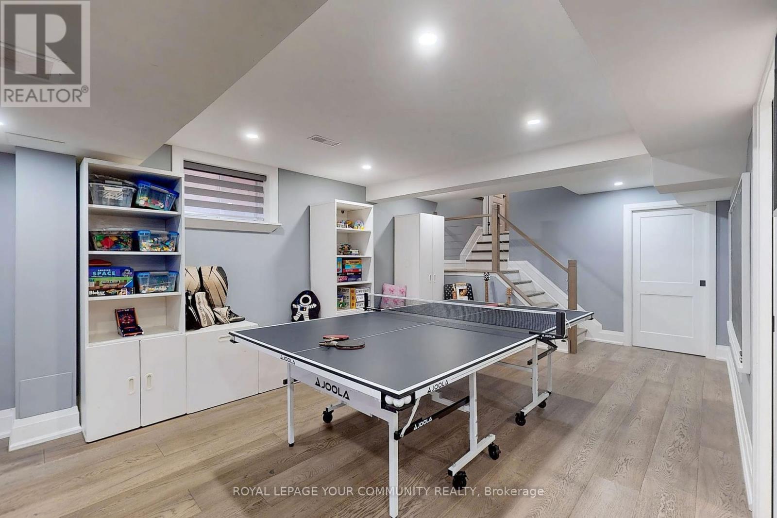 












150 CREEKLAND AVENUE

,
Whitchurch-Stouffville,




Ontario
L4A1Y9

