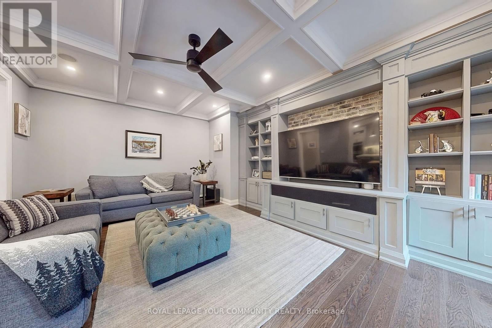 












150 CREEKLAND AVENUE

,
Whitchurch-Stouffville,




Ontario
L4A1Y9

