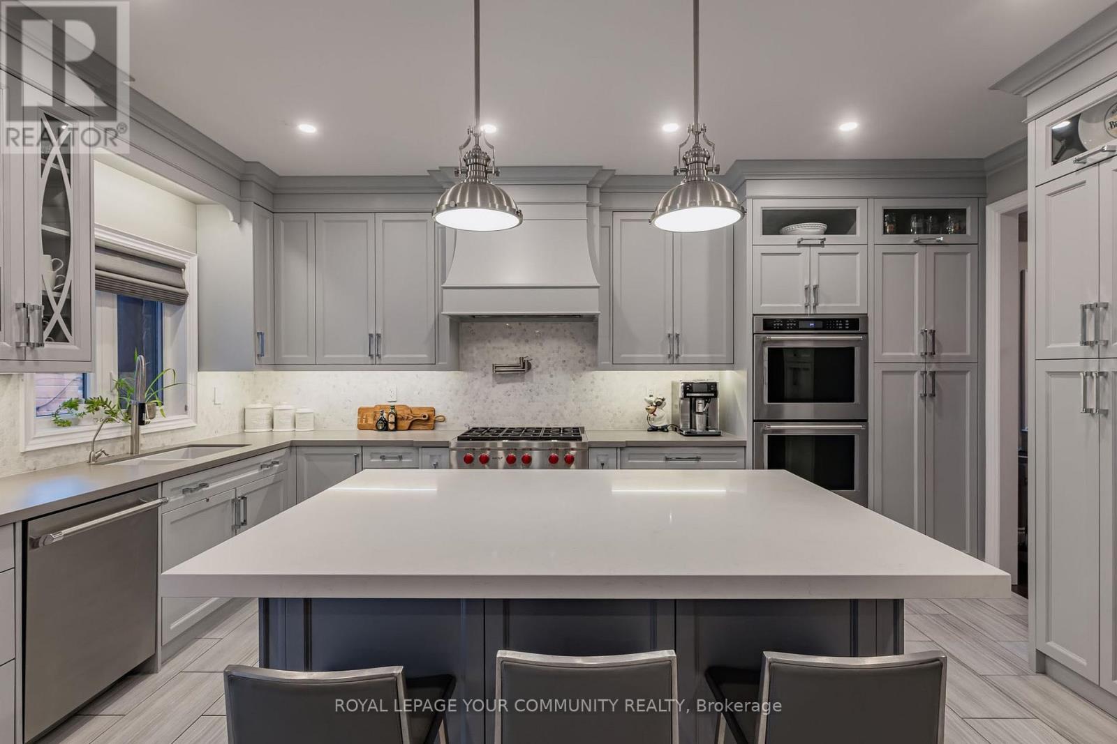 












150 CREEKLAND AVENUE

,
Whitchurch-Stouffville,




Ontario
L4A1Y9

