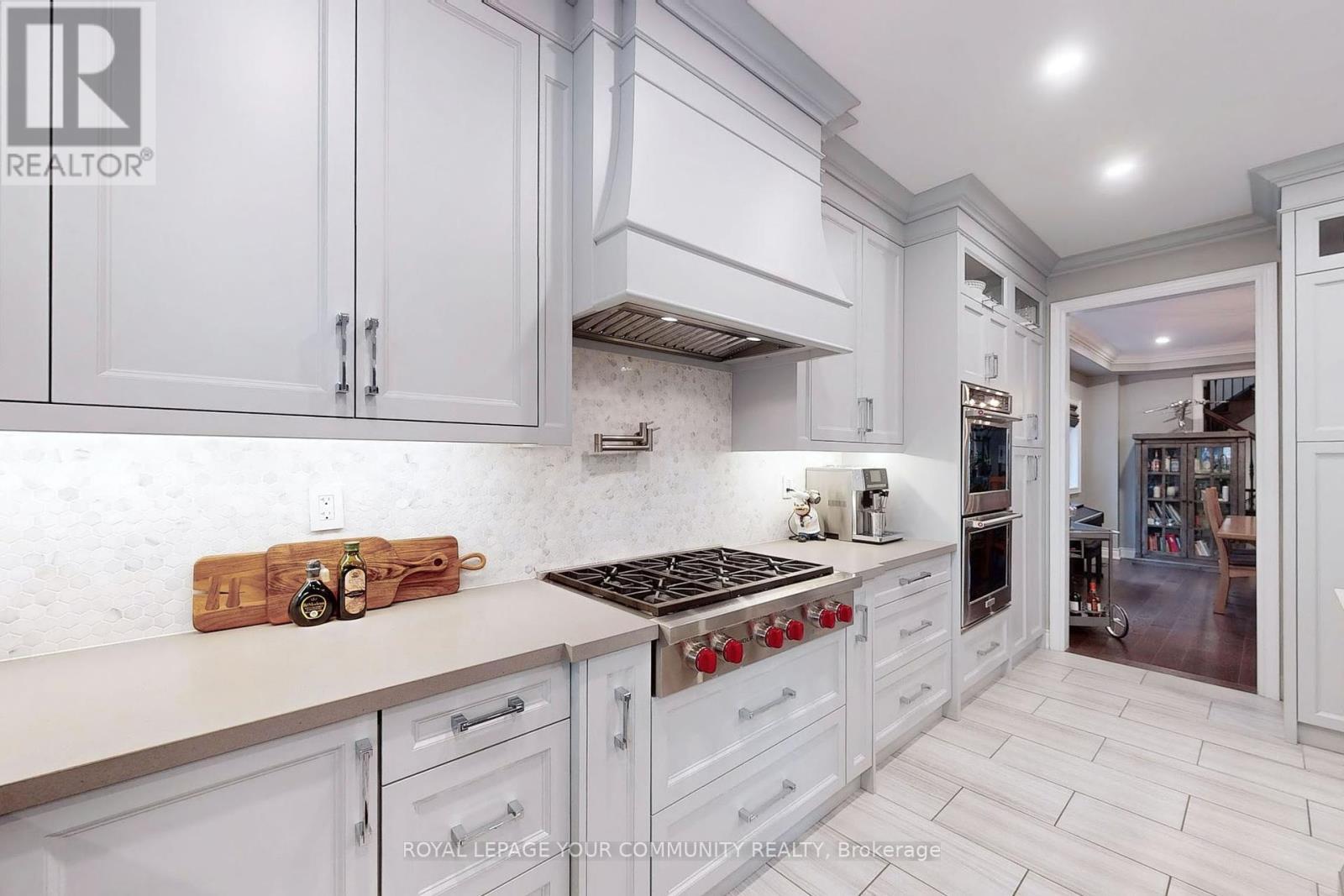 












150 CREEKLAND AVENUE

,
Whitchurch-Stouffville,




Ontario
L4A1Y9

