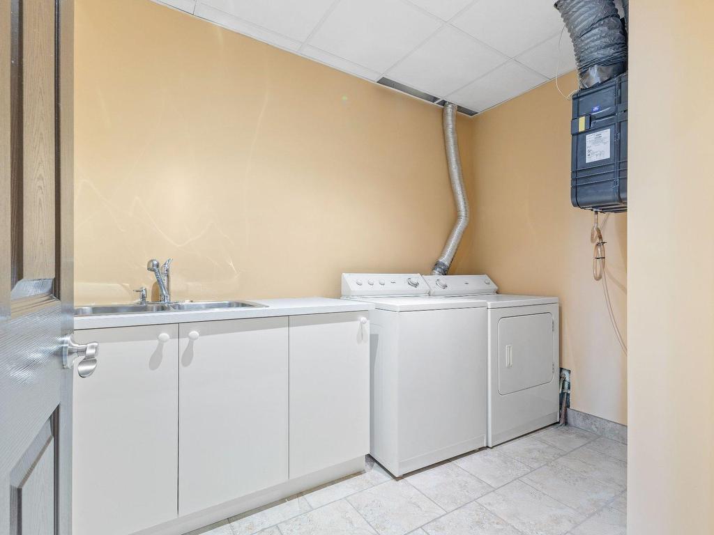 









1095


2e Avenue

,
Val-Morin,




QC
J0T2R0

