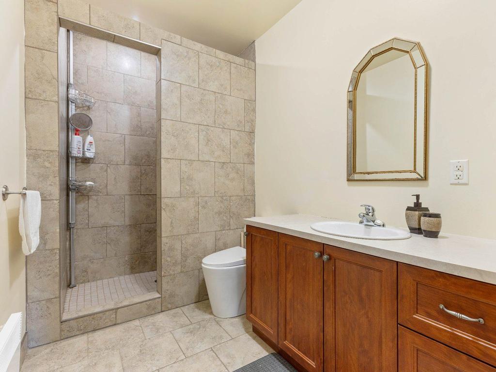 









1095


2e Avenue

,
Val-Morin,




QC
J0T2R0

