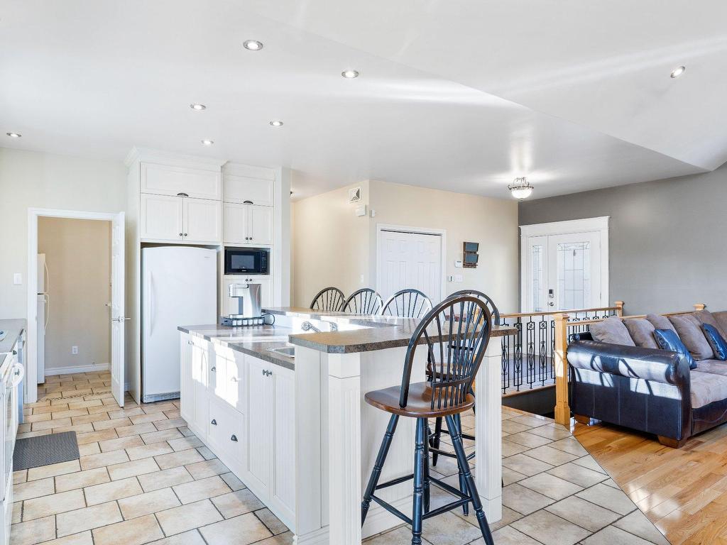 









1095


2e Avenue

,
Val-Morin,




QC
J0T2R0


