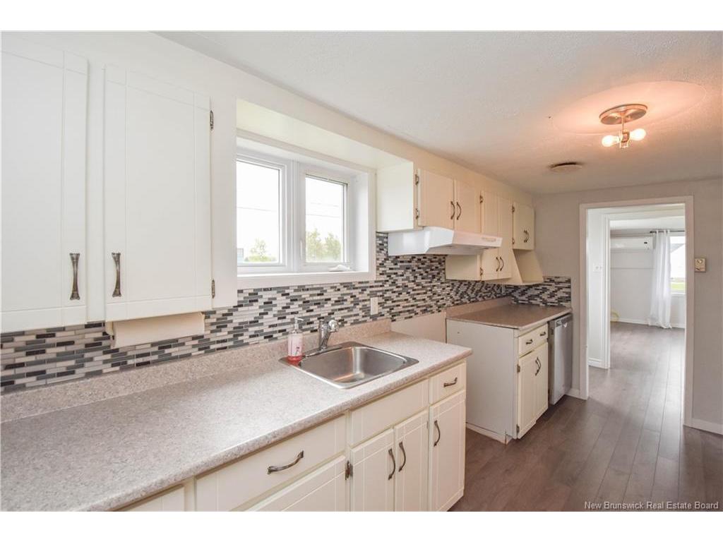 









5883


340

RTE,
Haut-Paquetville,




NB
E8R 1S9

