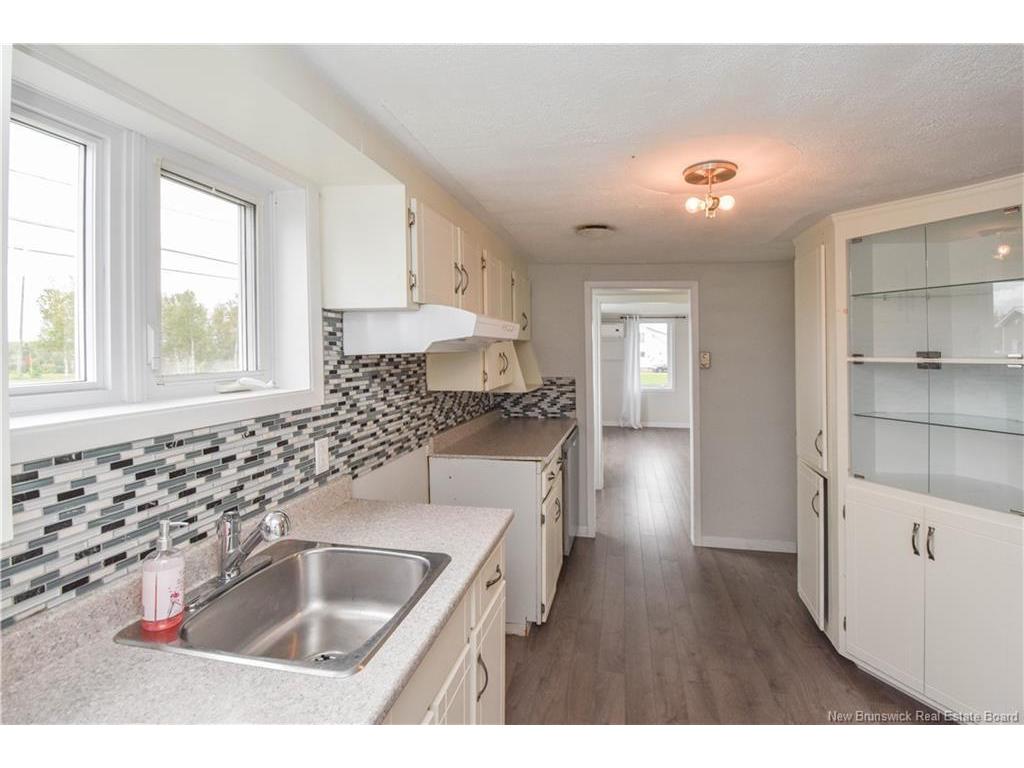 









5883


340

RTE,
Haut-Paquetville,




NB
E8R 1S9

