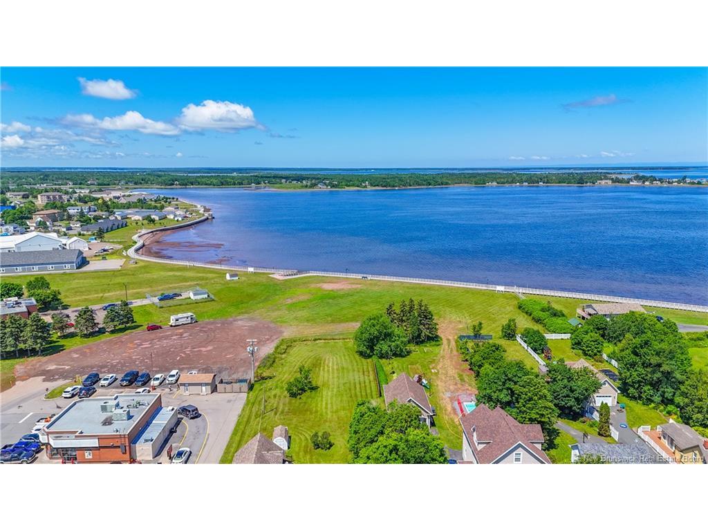 









204


JD Gauthier

BLVD,
Shippagan,







NB
E8S 1P3

