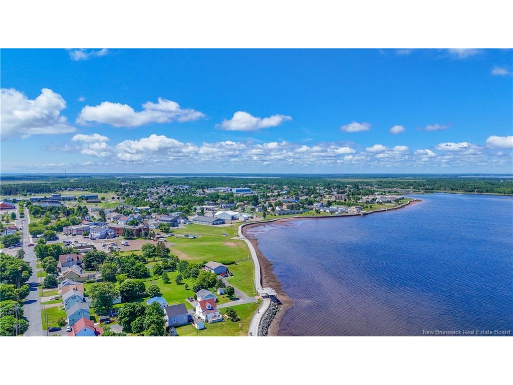 









204


JD Gauthier

BLVD,
Shippagan,







NB
E8S 1P3

