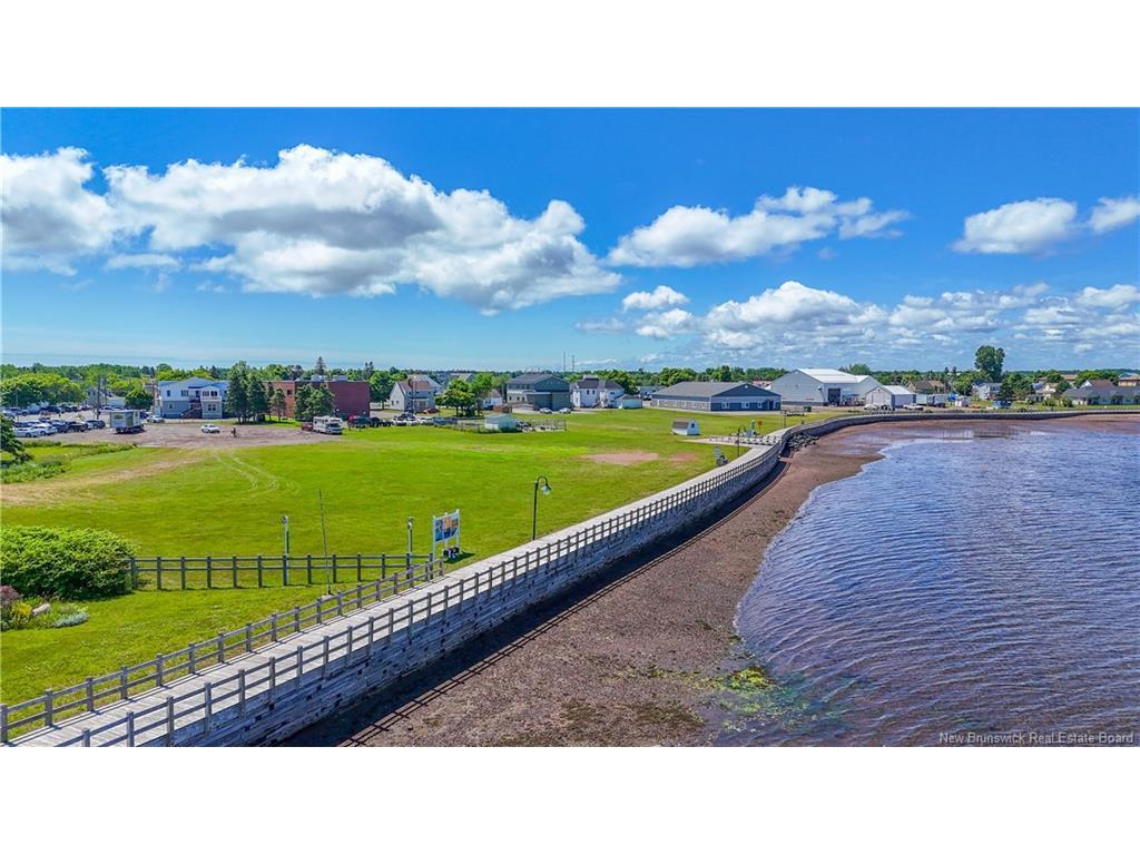 









204


JD Gauthier

BLVD,
Shippagan,







NB
E8S 1P3

